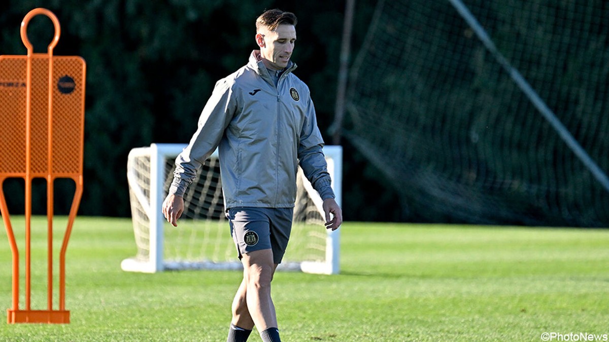 "Uit loyaliteit tegenover Besnik Hasi": Anderlecht verliest ook Lucas Biglia, die per direct opstapt als assistent