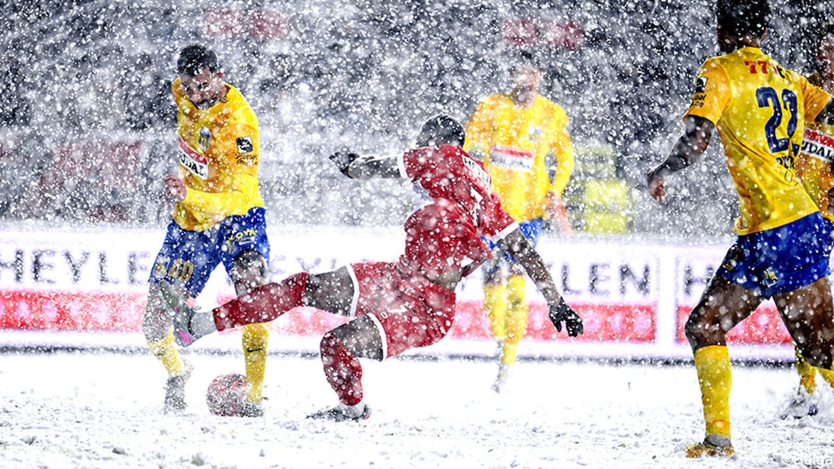 Antwerp wil zich niet verstoppen achter sneeuwberg, maar baalt wel: "Dit was niet echt meer een voetbalmatch"