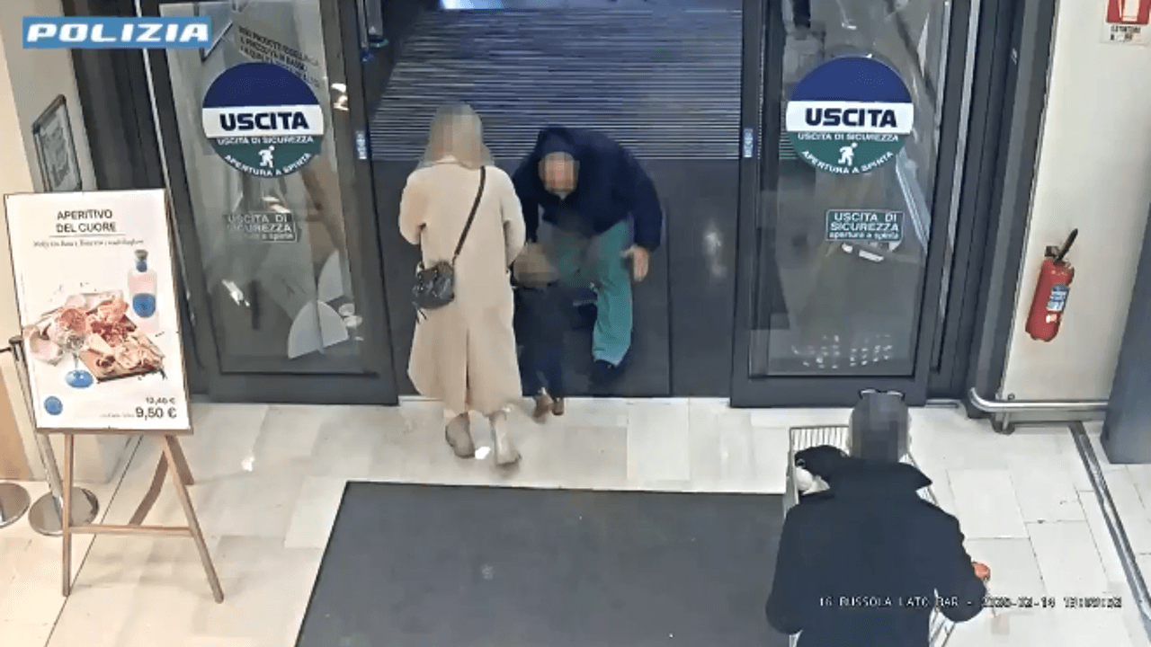 Man opgepakt na poging tot ontvoering van kleuter in Italiaanse supermarkt: "Leek niet goed te beseffen wat hij gedaan had"