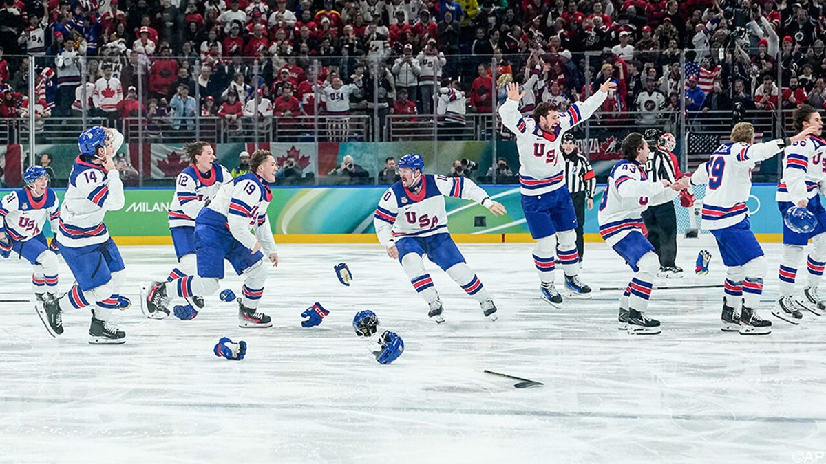 Na 46 jaar veroveren de VS opnieuw olympische titel in het ijshockey na prangende finale tegen Canada