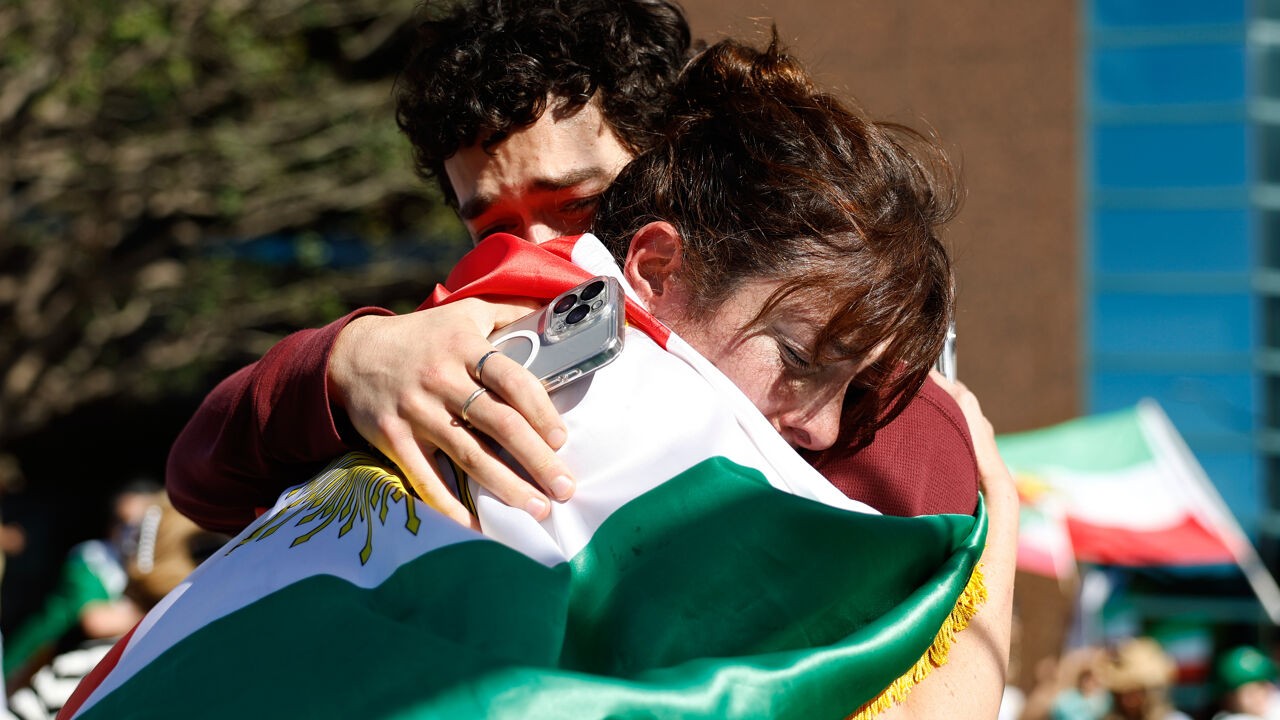 Hoe moet het verder in Iran na de dood van ayatollah Ali Khamenei?