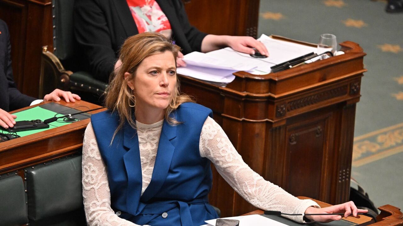 Woordvoerders van minister Verlinden en parket in verdenking gesteld na lekken in zaak rond i-Police