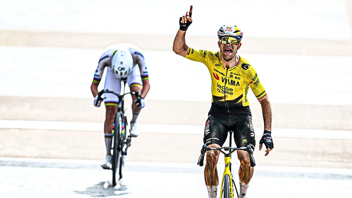 "Ik ben aan het blèten, holy shit": Average Rob en Thibaut Courtois vieren triomf Van Aert, Thijs Zonneveld ziet "gerechtigheid in universum"