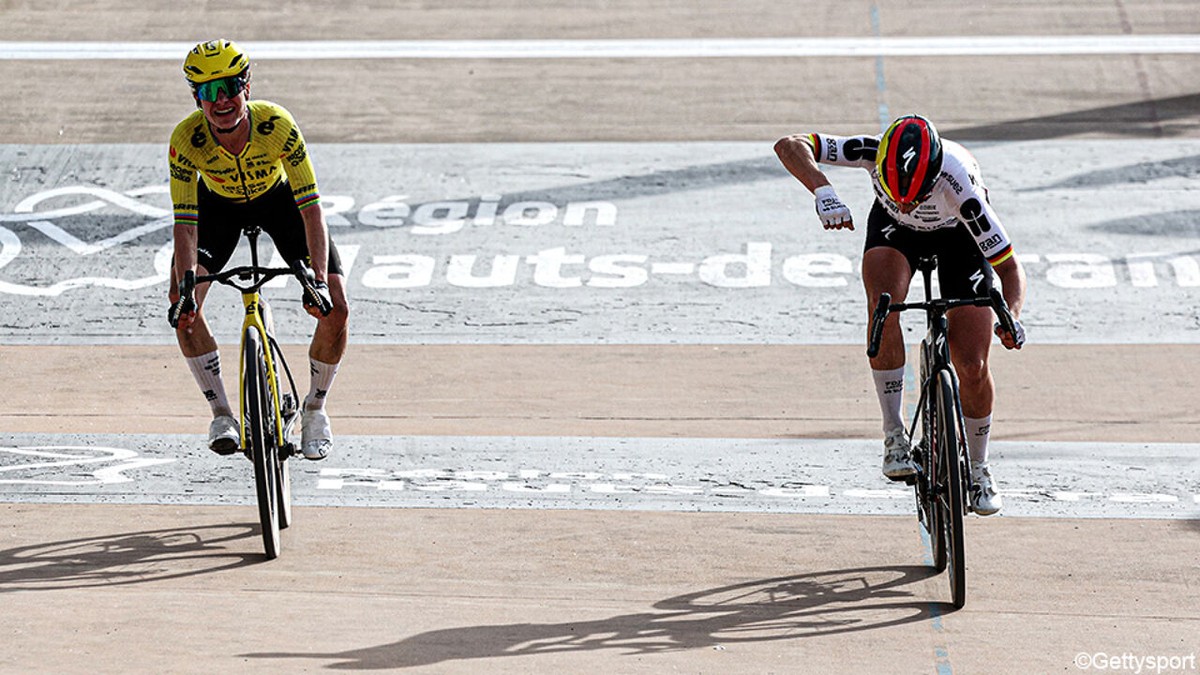 Een Duitse stunt in Roubaix! Franziska Koch houdt Marianne Vos van sprookje in Parijs-Roubaix met straffe sprintzege