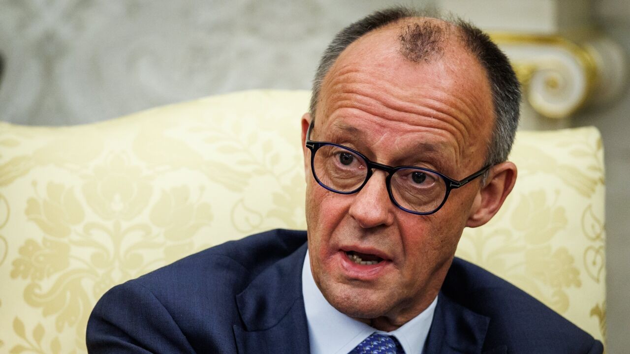 Duitse bondskanselier Merz stelt voor om Oekraïne status van 'geassocieerd EU-lid' te geven