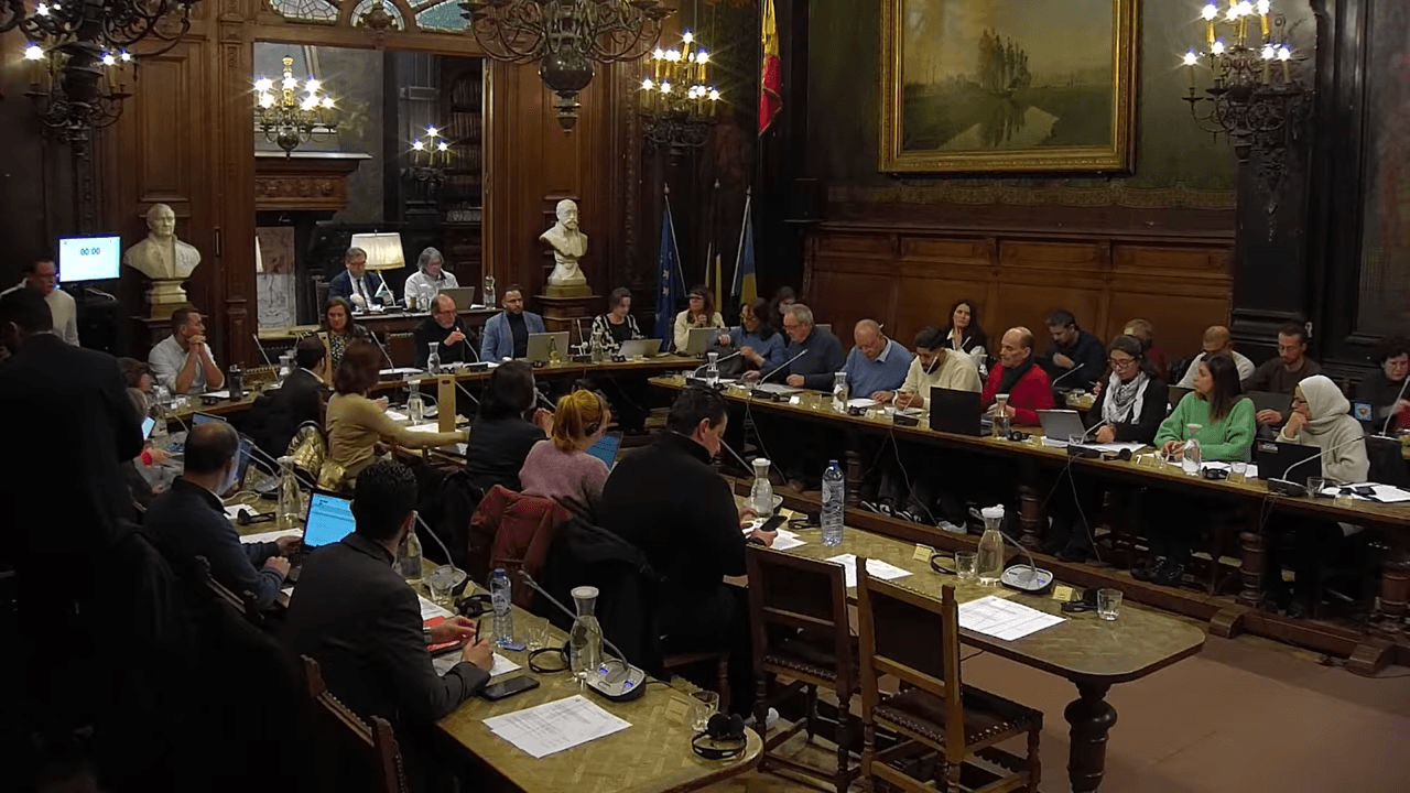 Coalitiepartijen eisen ontslag van Anderlechtse schepen Lotfi Mostefa (PS), N-VA wil onderzoekscommissie