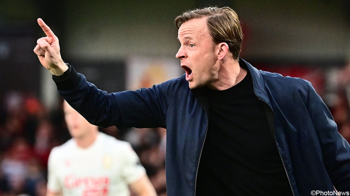 Standard beloont coach Vincent Euvrard met nieuw contract: "Sinds zijn komst levert hij uitstekend werk"