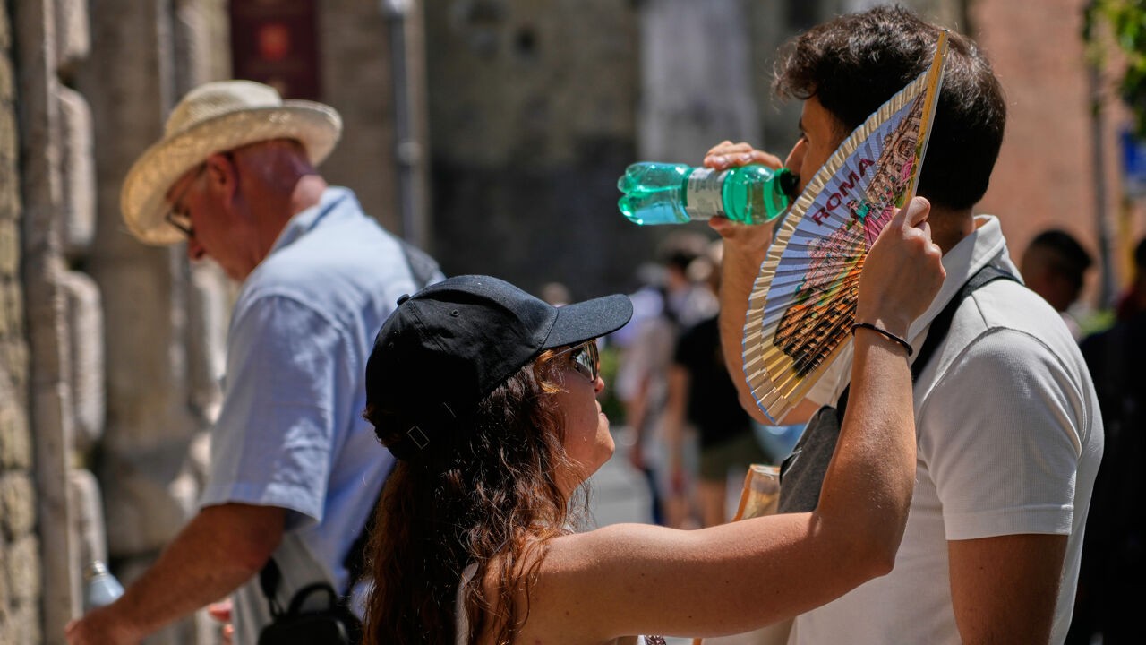Italië kondigt code rood af in 4 grote steden wegens hittegolf, ook rest van West-Europa onder hittekoepel