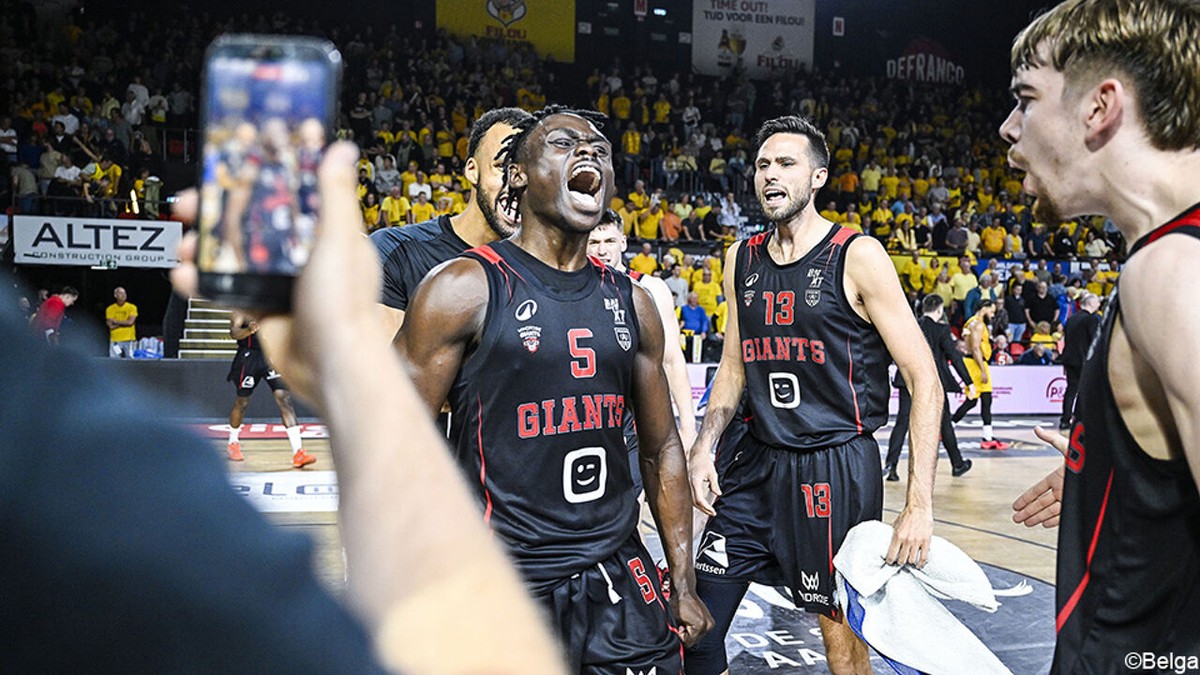 Met een driepunter in de slotseconden: Antwerp Giants slepen 5e en en beslissende match uit het vuur in basketbalfinale