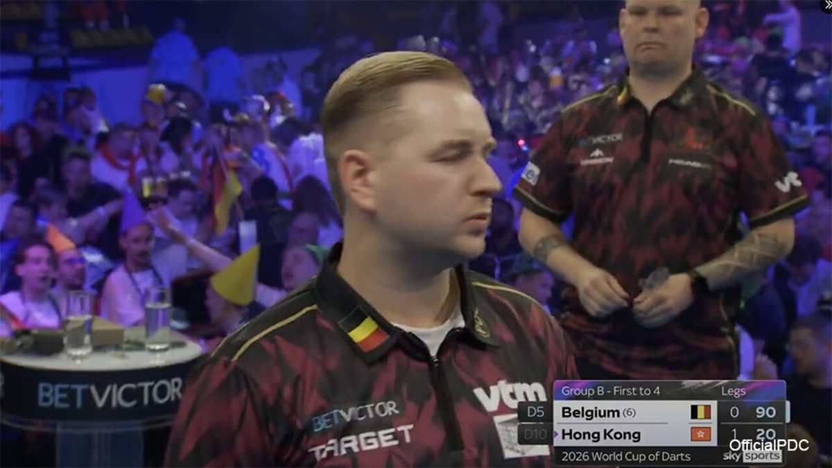 Van den Bergh en De Decker beginnen met kater: België onderuit tegen Hongkong op World Cup of Darts