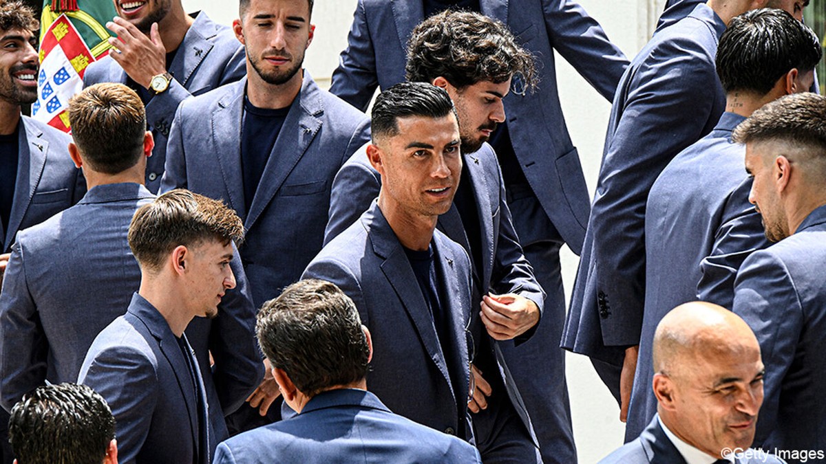 LIVE WK: Portugese selectie vertrokken naar VS, Cristiano Ronaldo zakt hoopvol af: "De voorbereiding was goed"