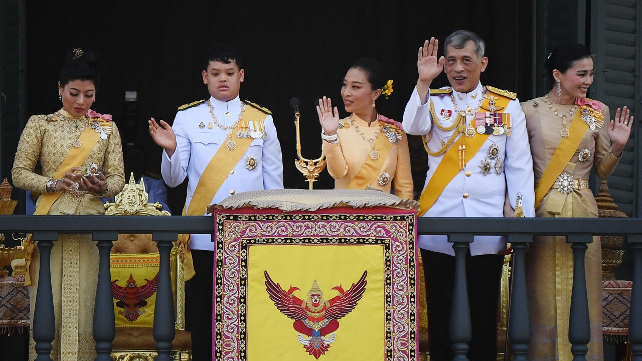 Nu oudste dochter én gedoodverfde troonopvolger is overleden: hoe moet het verder met monarchie in Thailand?