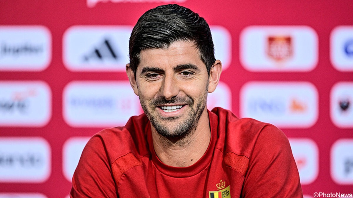 Thibaut Courtois, die zich ook tot de pers richt, predikt rust rond de Duivels: "In Qatar was dat niet zo aangenaam"