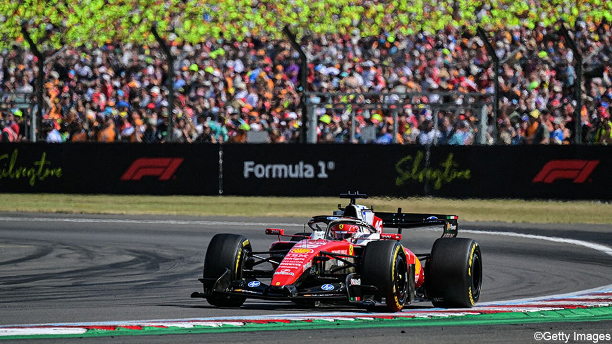 Fiasco in Silverstone: race eindigt achter safetycar na late crash Verstappen, Charles Leclerc wrijft in zijn handen