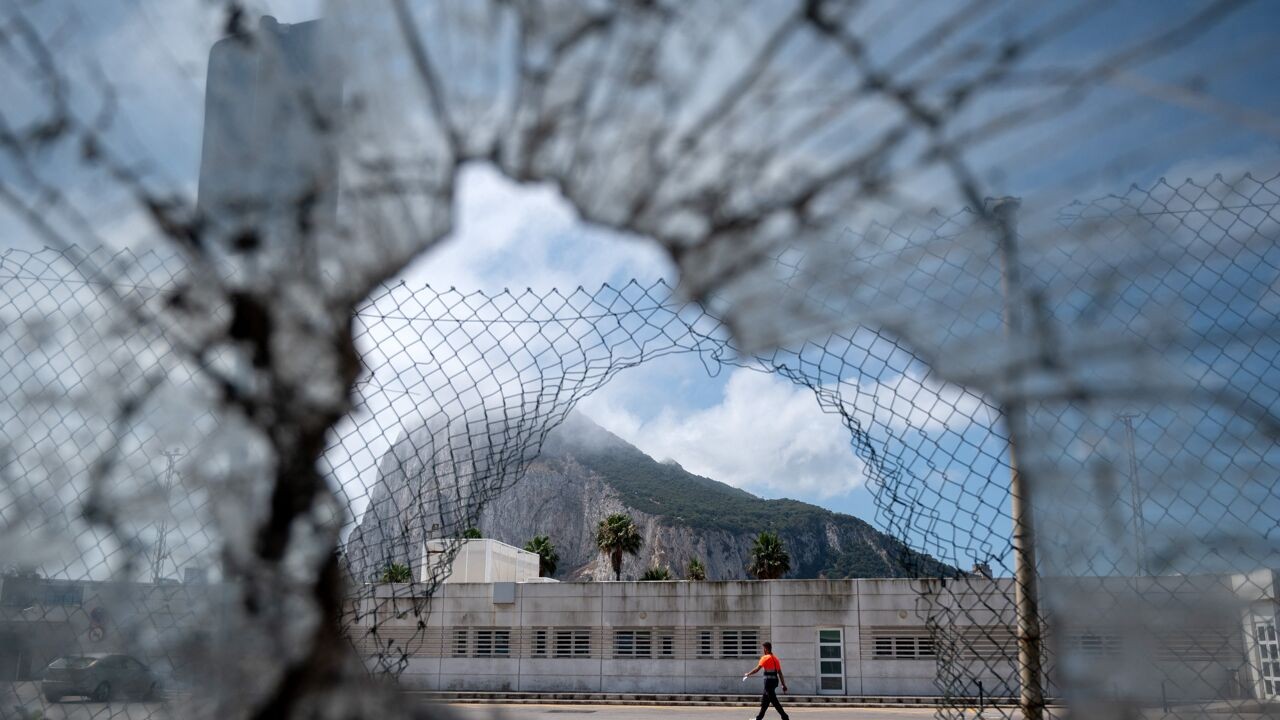 Na 118 jaar geen reisbeperkingen meer tussen Gibraltar en Spanje