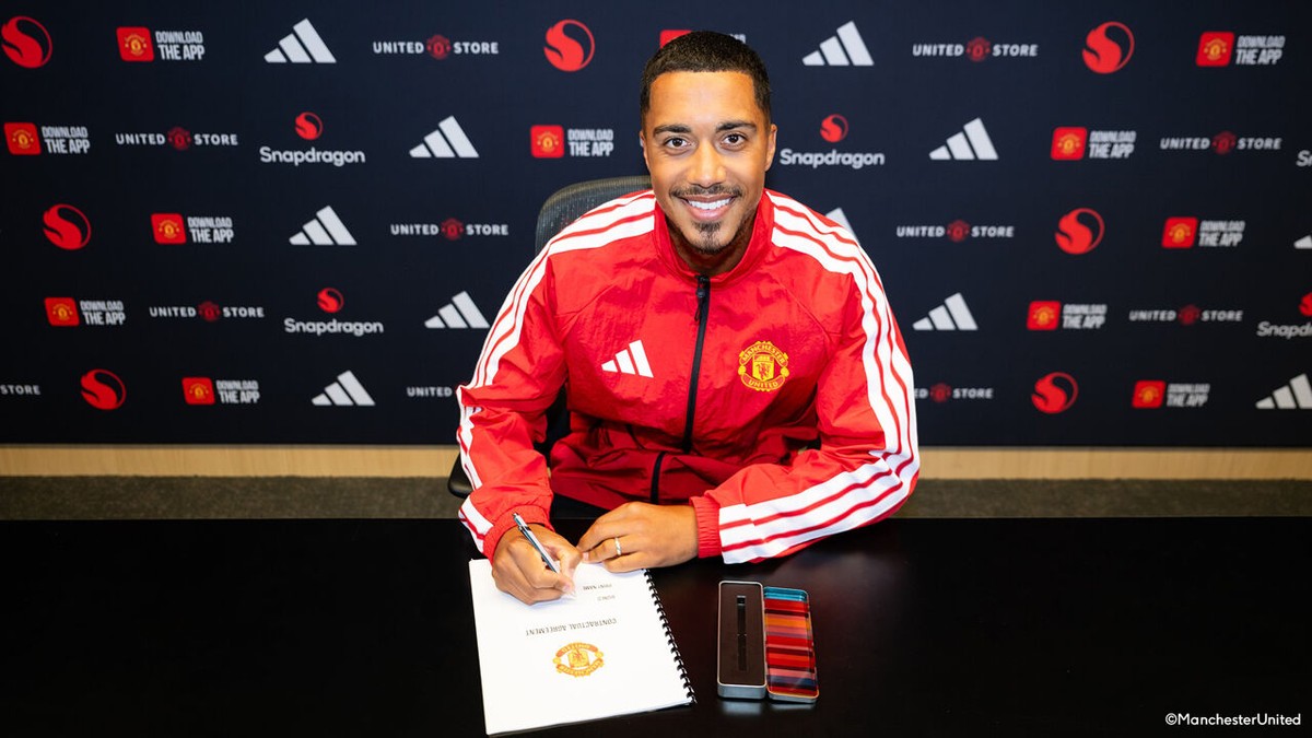 "Als Manchester United belt, denk je geen twee keer na": Rode Duivel Youri Tielemans versiert toptransfer na sterk WK
