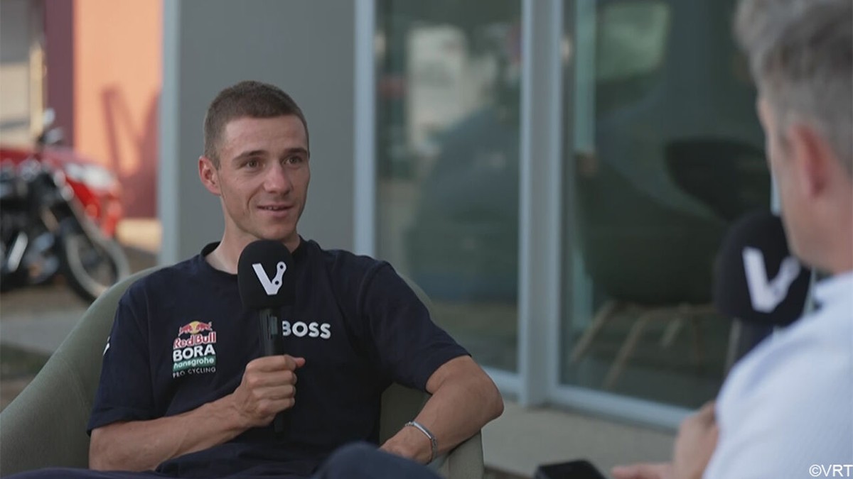 Remco Evenepoel "kon vandaag wél door de muur gaan": "Risico om kilootje lichter te staan, pakt goed uit"