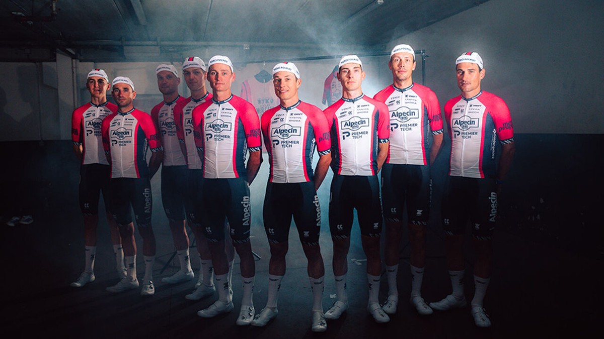 Rustdag in de Tour: Alpecin-Premier Tech houdt "Merci Poupou"-traditie in ere, UAE verdiende al 23 keer meer dan Picnic-PostNL