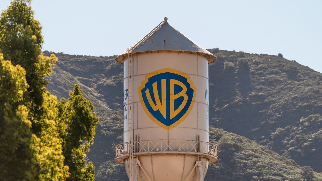 Rechter schort overname Warner Bros Discovery door Paramount Skydance tijdelijk op