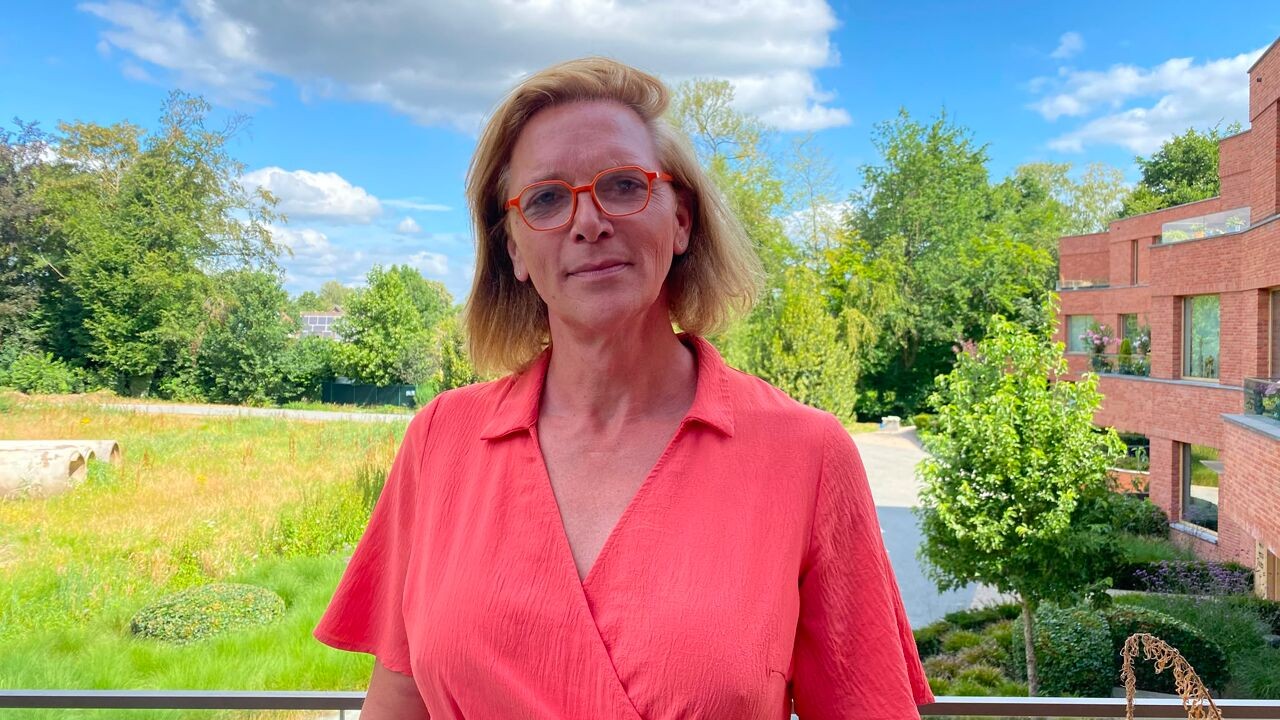 "Ik ben bang, want hij loopt hier nog rond": trans vrouw Ann uit Westmalle dient klacht in na vuistslagen van buur