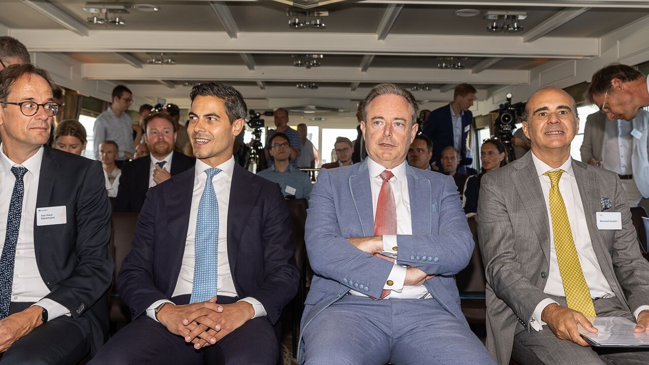 Energiezekerheid in onzekere tijden: hoogspanningslijn Brabo III officieel geopend in haven van Antwerpen