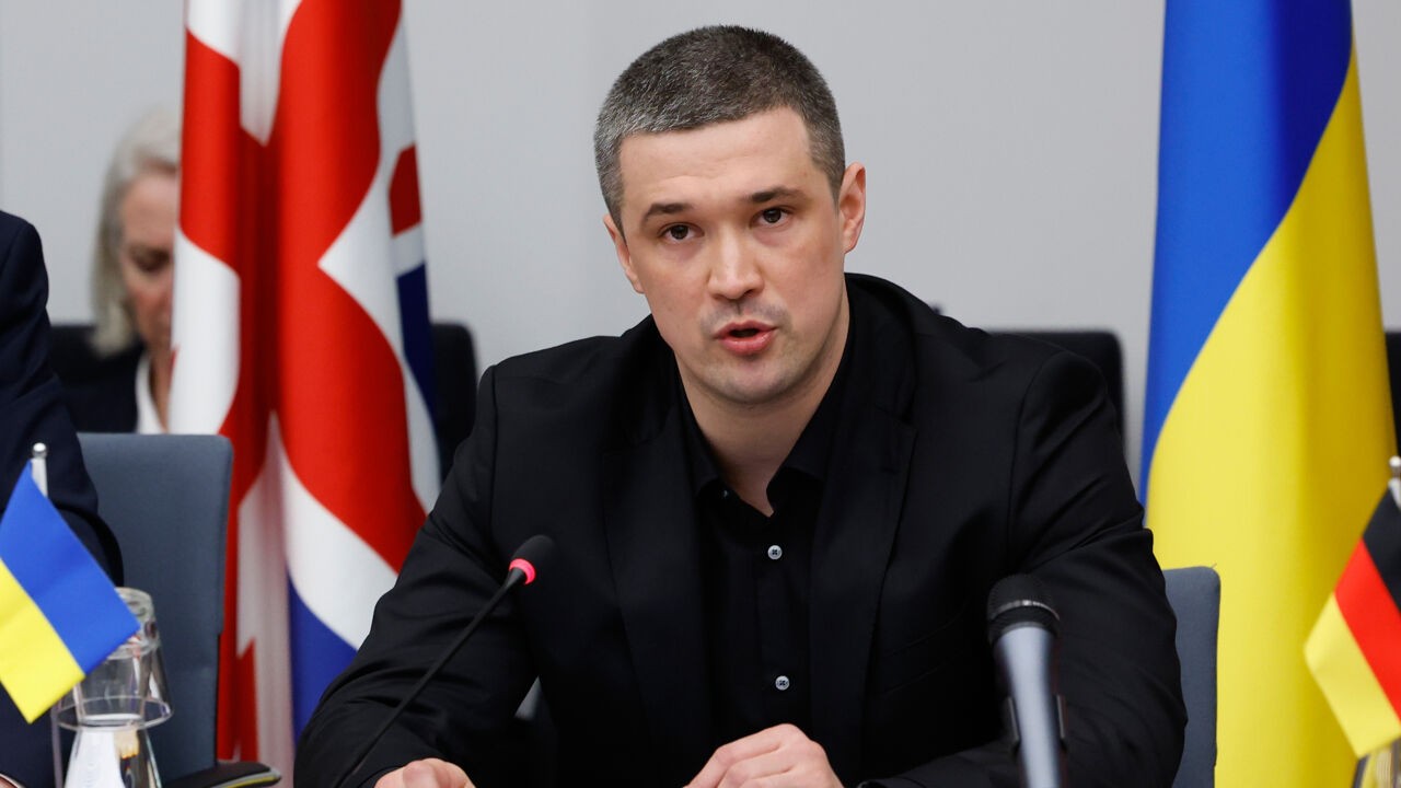 Populaire oud-minister van Defensie Fedorov roept op tot verkiezingen in Oekraïne, ondanks oorlog met Rusland