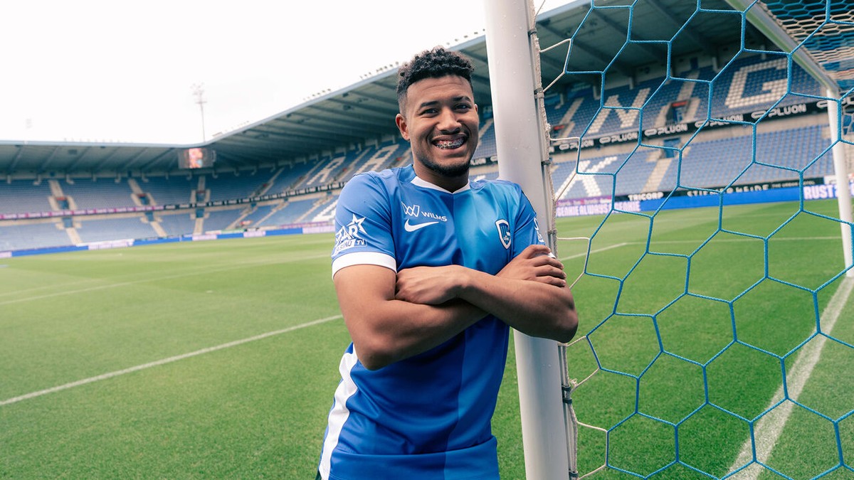 Drukke transferdag in Limburg: KRC Genk haalt Uruguayaanse international én Ghanese aanvaller binnen