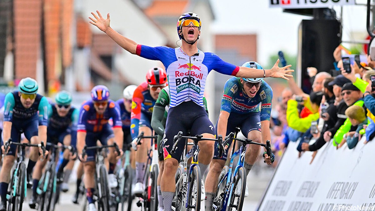 Verrassende winnaar in Duitsland: 19-jarige Italiaan van Red Bull-Bora-Hansgrohe is net sneller dan Paul Magnier