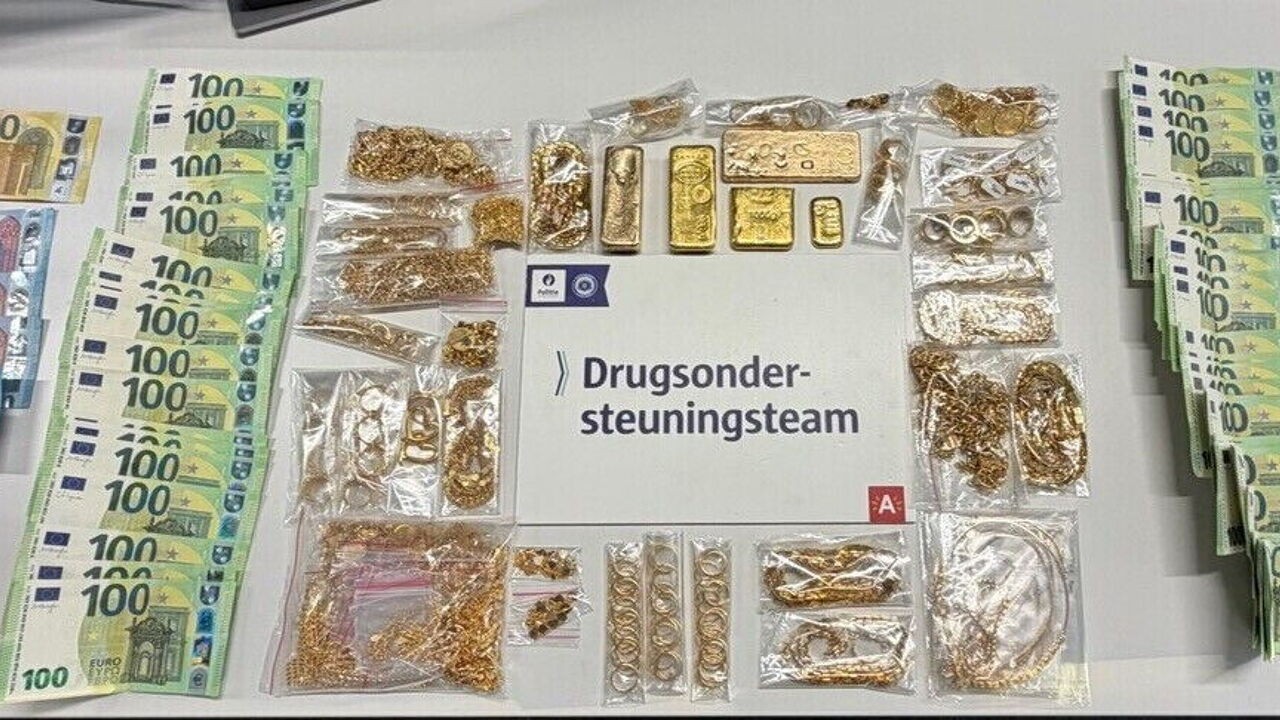 Antwerpse politie vindt 5 kilogram goud verstopt in geheime ruimte van huurauto