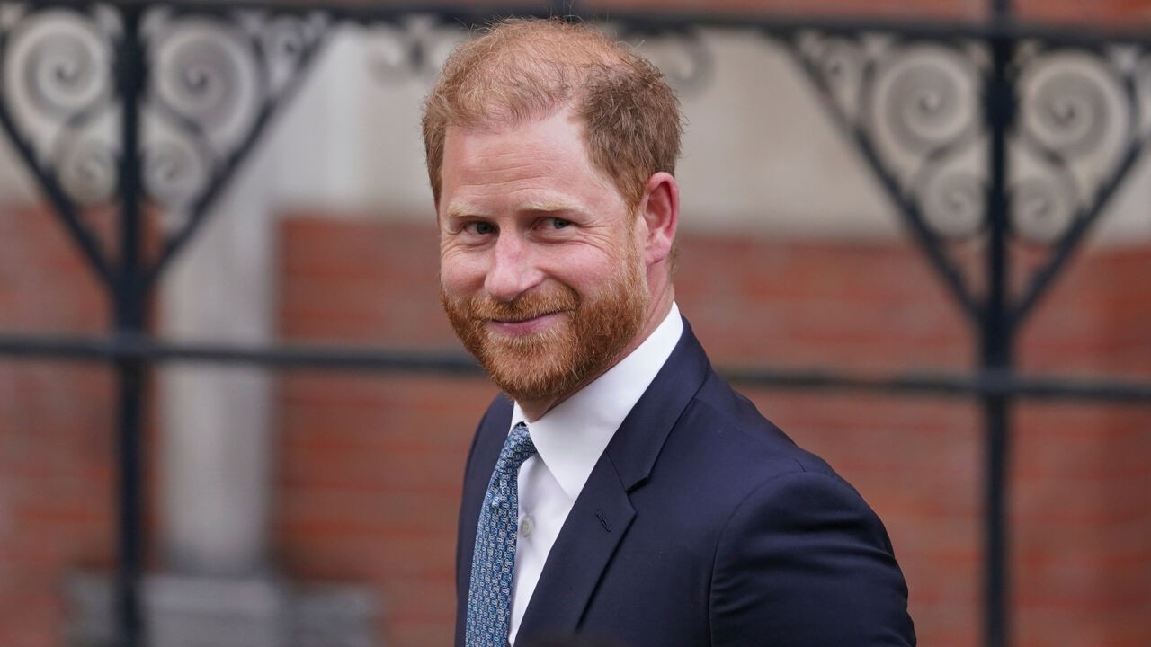 Prins Harry, Elton John en 5 anderen moeten 9,5 miljoen pond betalen na verloren privacyzaak tegen uitgever van Daily Mail