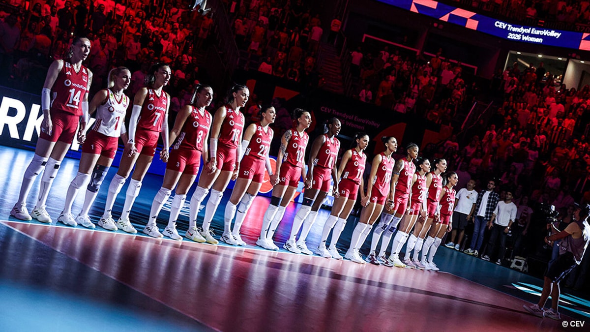 LIVESTREAM EK volleybal vrouwen: kijk naar halve finale Turkije-Servië