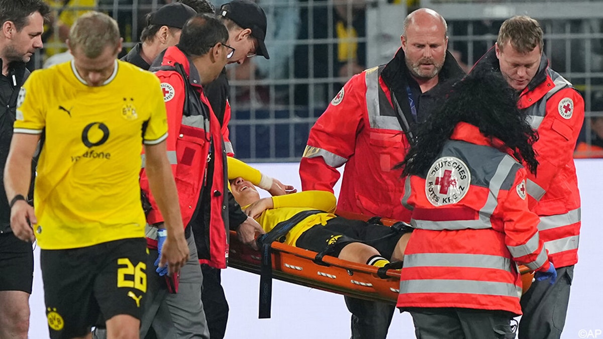 Zorgen om Kos Karetsas: aanwinst van Dortmund afgevoerd naar ziekenhuis door "problemen met bloedsomloop"