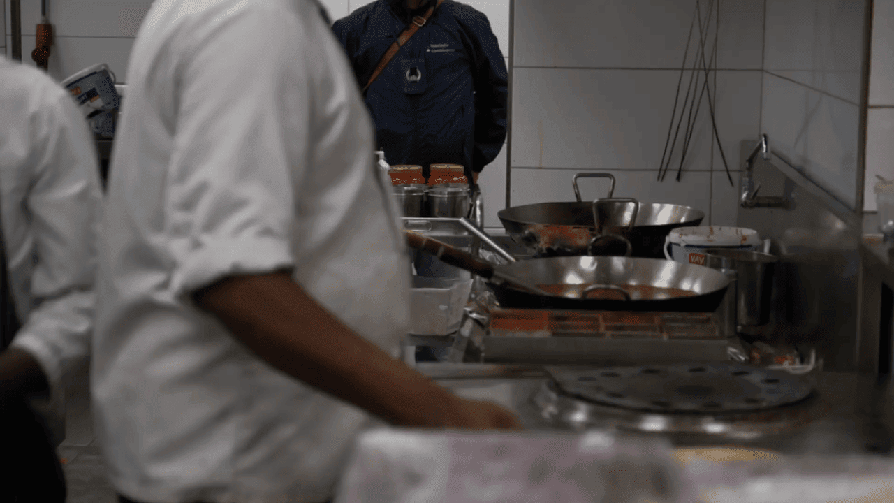 Europol identificeert 70 mogelijke slachtoffers van mensensmokkel in Indiase restaurants in 5 Europese landen