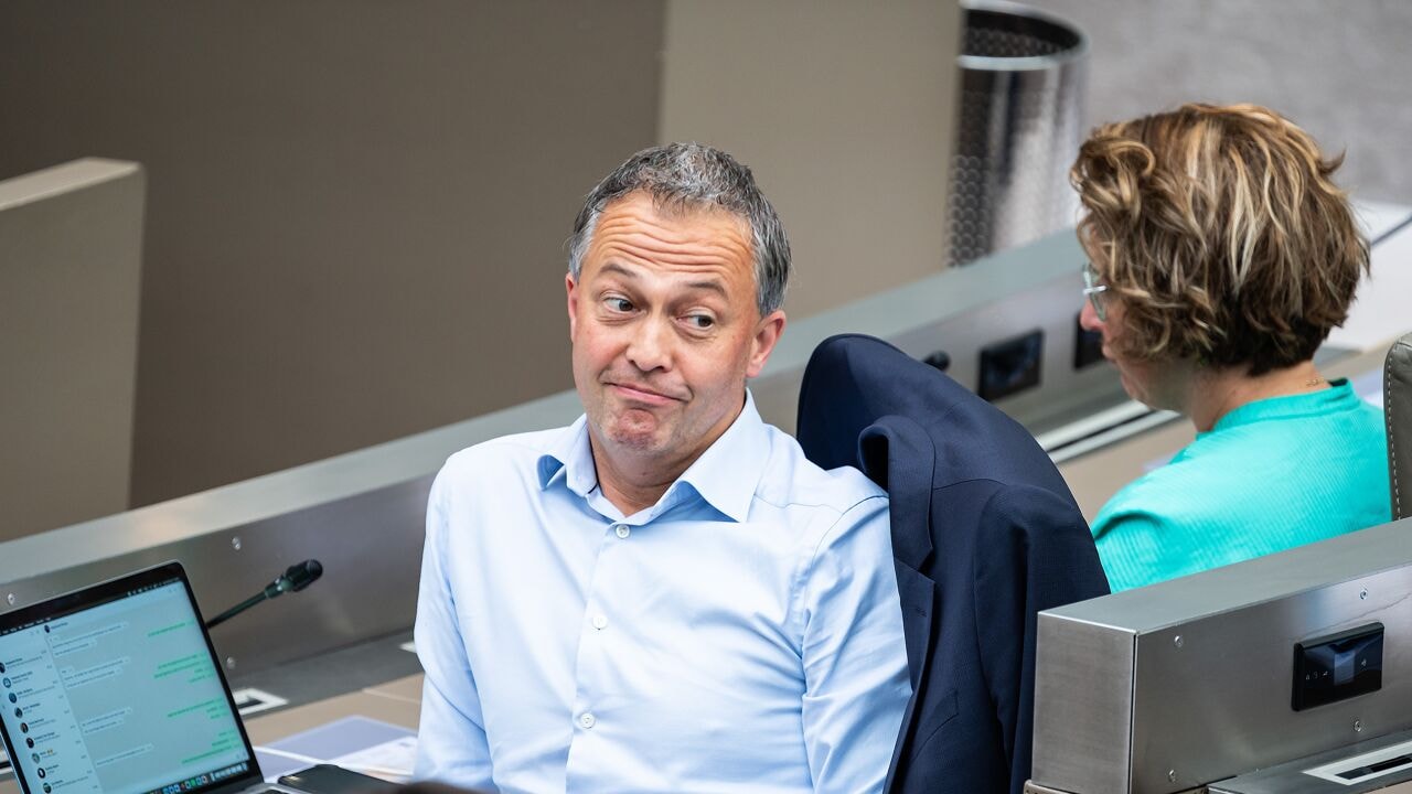 "Onbegrijpelijk voor oud-voorzitter": vertrek van Egbert Lachaert bij Anders kan op weinig genade rekenen bij partijleden