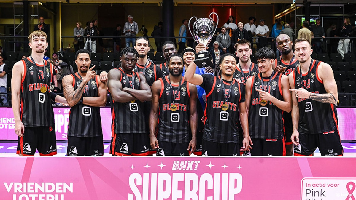 Eerste prijs van het seizoen is binnen: Antwerp Giants vloert Nederlandse kampioen na overtime en pakt BNXT Supercup