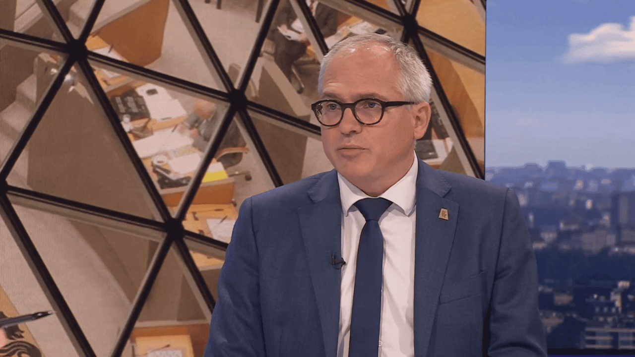 "Ik besef dat dit moeilijk is": Vlaams minister-president Diependaele (N-VA) beantwoordt jouw vragen over begrotingsakkoord