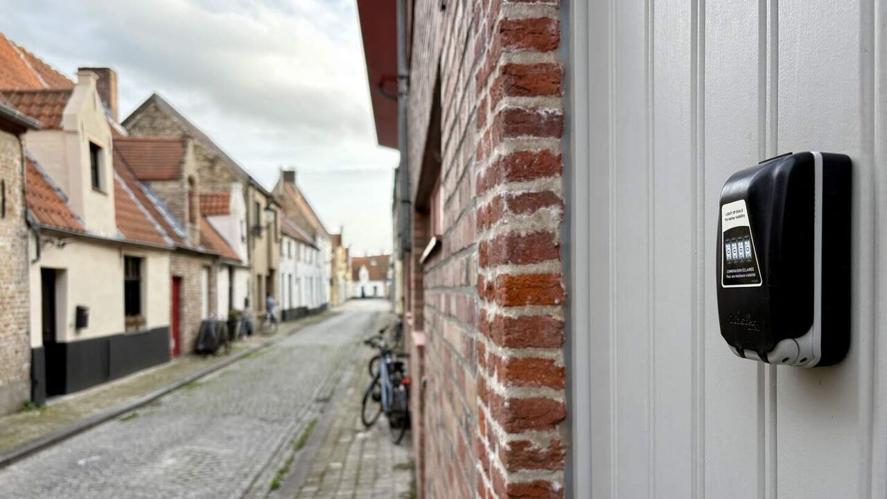Brugge wil vakantiewoning zonder vergunning in beslag nemen: eigenaar is vennootschap van ex-gemeenteraadslid Vlaams Belang