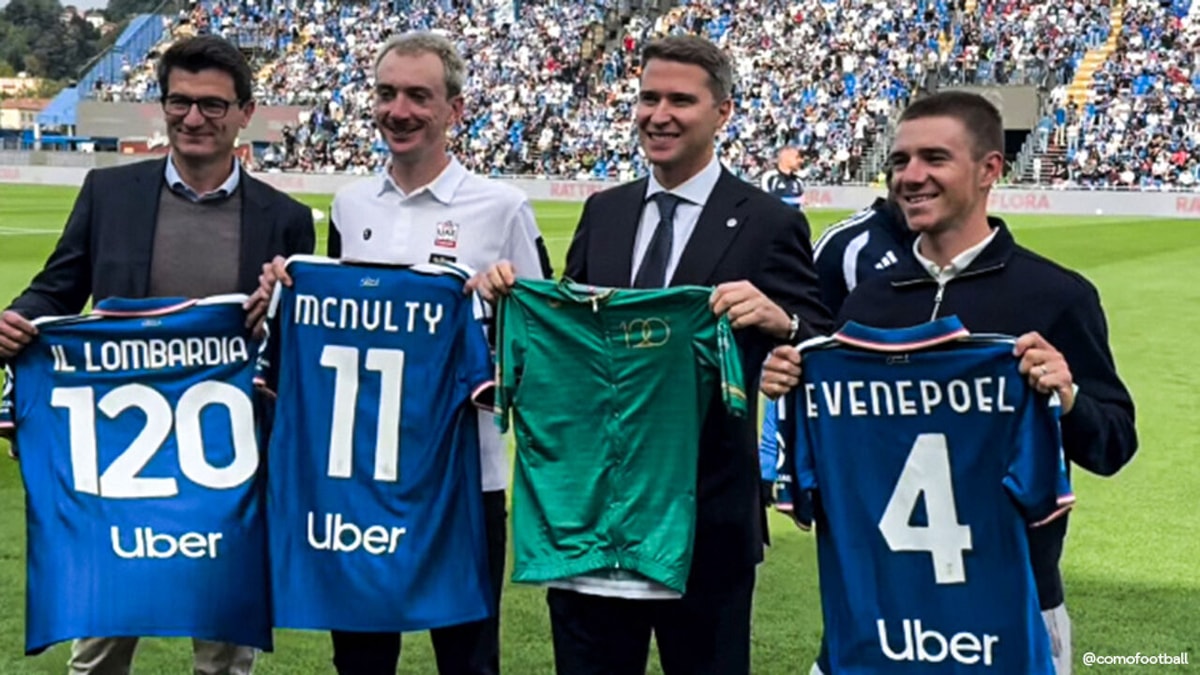 Bekende koppen in Como: Evenepoel samen met wereldkampioen McNulty in tribunes voor Serie A-match