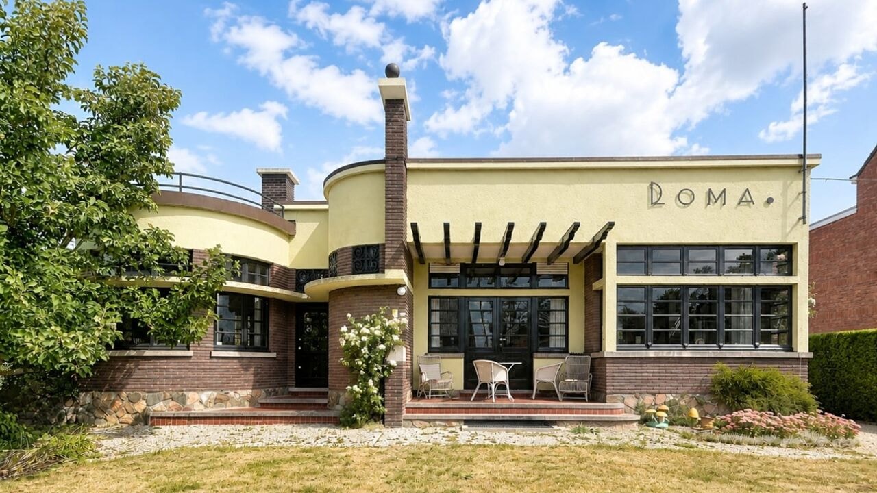 Gekocht als krot, te koop als beschermde parel: modernistische Villa Roma in Leuven staat te koop