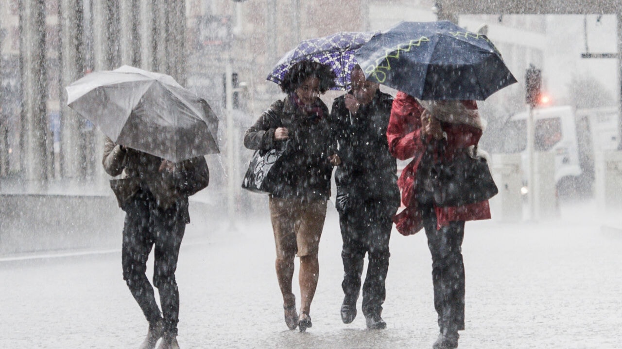 KMI voorspelt veel regen en wind: nummer 1722 geactiveerd voor risico op storm of wateroverlast