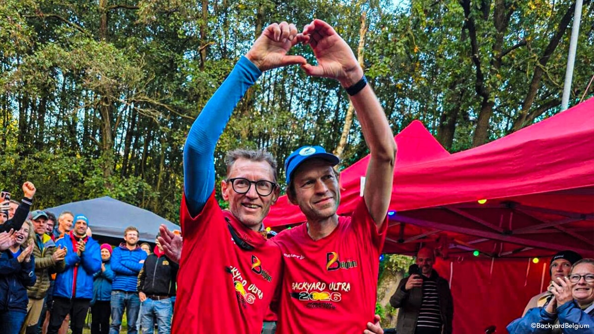 Waanzinnig wereldrecord is een feit: Merijn en Ivo lopen 124 uur op WK backyard (en toch zijn ze geen wereldkampioen)