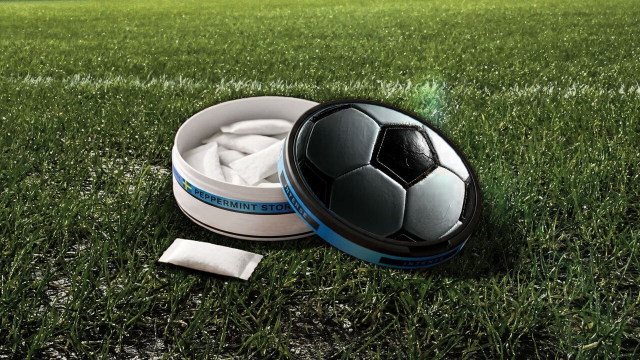 Het stille gevaar van snus, de verslavende zakjes die nog steeds door ons voetbal sluipen: "Een ploegmaat kan echt niet meer zonder"