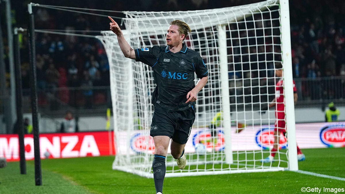 Met invaller Kevin De Bruyne aan het kanon op assist van Noa Lang: Napoli viert ruime en deugddoende zege bij Monza