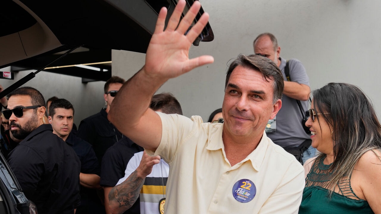 Bolsonaro is via Argentinië onderweg naar Ecuador, meldt Argentijnse overheid