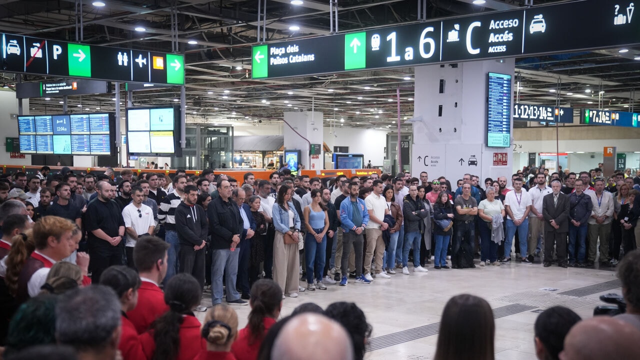 Spanje rouwt en houdt minuut stilte, dodentol loopt op tot 69